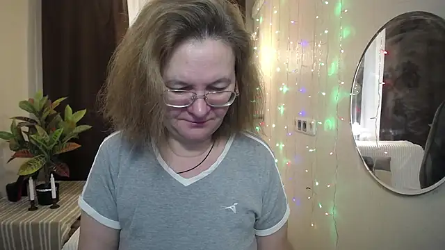 HolyMilfa online show from 01-26-25, 07:32