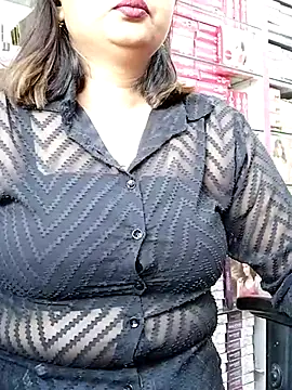 Snapshot of QueenHaryana chatting on 03-22-25, 09:02 QueenHaryana online show from 03-22-25, 09:02