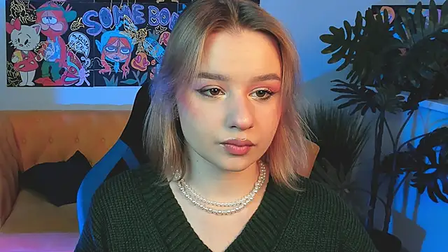 AdeleLoomis online show from 12-14-24, 05:36