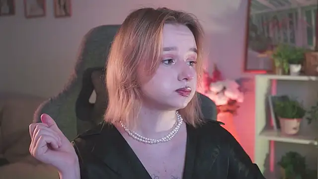 AdeleLoomis online show from 12-16-24, 05:54