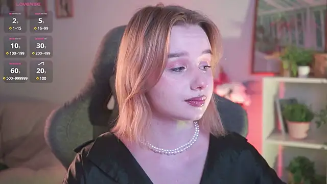 AdeleLoomis online show from 12-16-24, 08:58