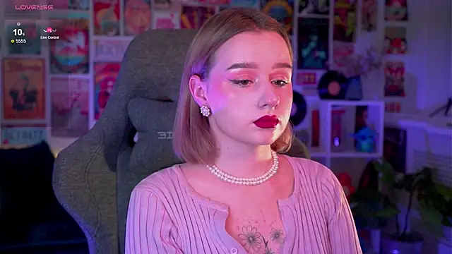 AdeleLoomis online show from 12-20-24, 08:55