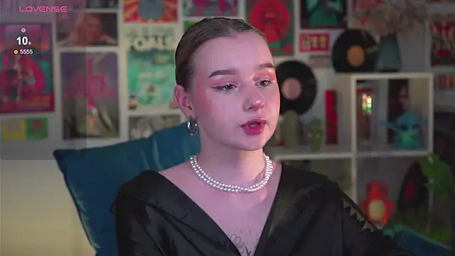 AdeleLoomis online show from 12-22-24, 02:28