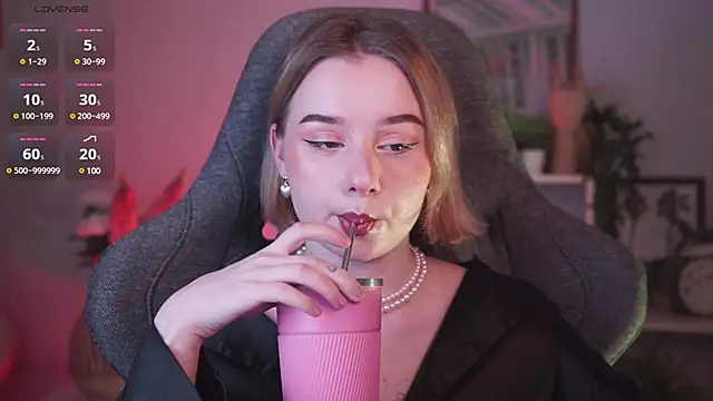 AdeleLoomis online show from 01-12-25, 11:15