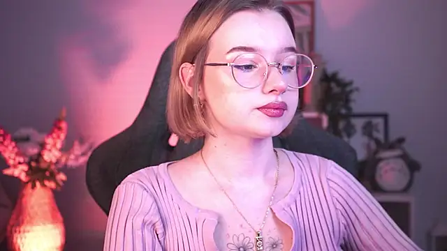 AdeleLoomis online show from 01-20-25, 07:57