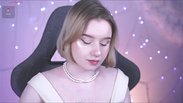 AdeleLoomis online show from 02-08-25, 08:21