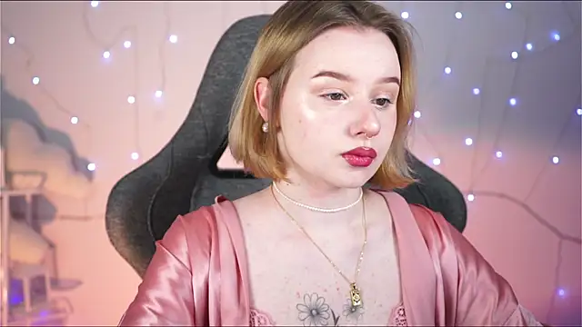 AdeleLoomis online show from 02-25-25, 02:14