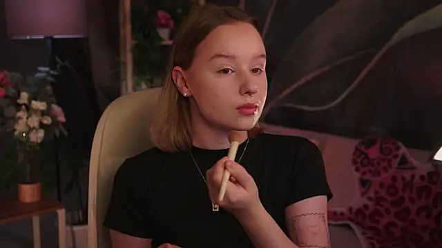 AdeleLoomis online show from 10-05-25, 02:10