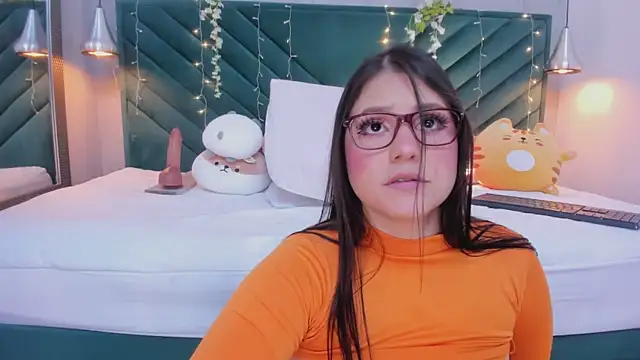 pamelajons  online show from 01-13-25, 02:42