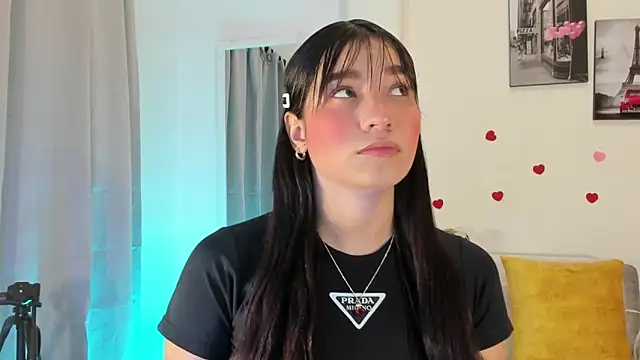 Maia W10 online show from 01-27-25, 12:37