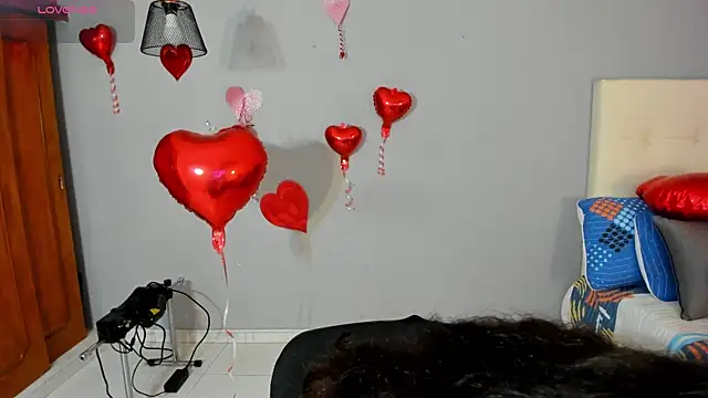 Maia W10 online show from 02-15-25, 12:22