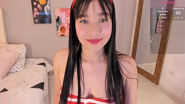 Maia W10 online show from 02-10-26, 01:48