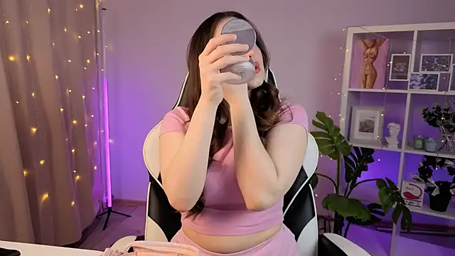 MelissaLovvv online show from 02-18-26, 05:14