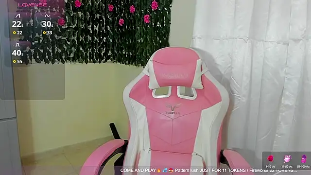 Snapshot of sweetieandjuicyy chatting on 09-11-25, 03:56 sweetieandjuicyy online show from 09-11-25, 03:56