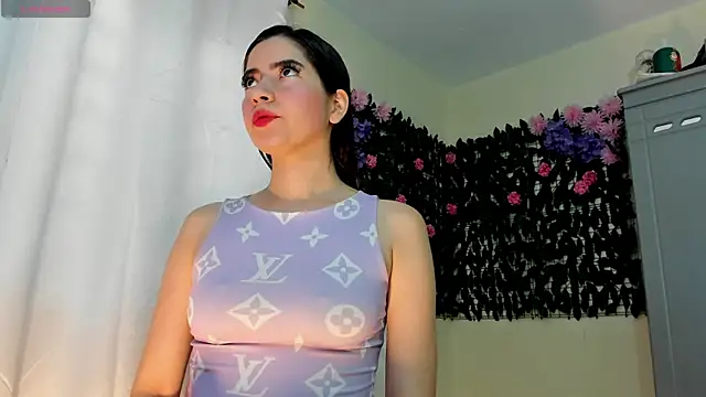 sweetieandjuicyy online show from 04-17-26, 03:48