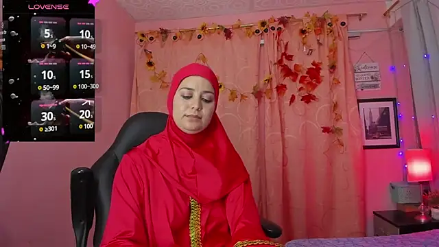 Snapshot of BadraSaadi chatting on 02-01-25, 04:00 BadraSaadi online show from 02-01-25, 04:00