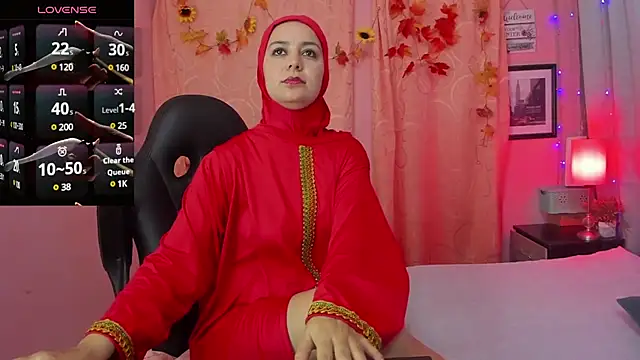 Snapshot of BadraSaadi chatting on 02-06-25, 12:26 BadraSaadi online show from 02-06-25, 12:26