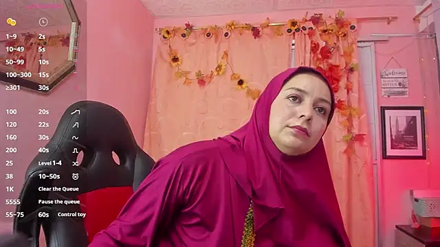 Snapshot of BadraSaadi chatting on 03-17-25, 12:04 BadraSaadi online show from 03-17-25, 12:04