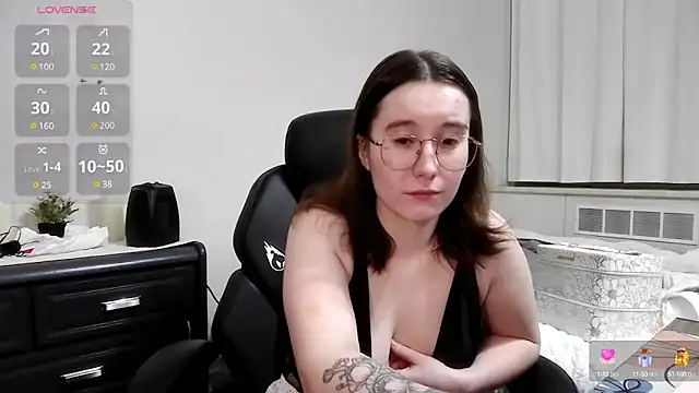 Kinkycouple1789 online show from 12-27-24, 09:06