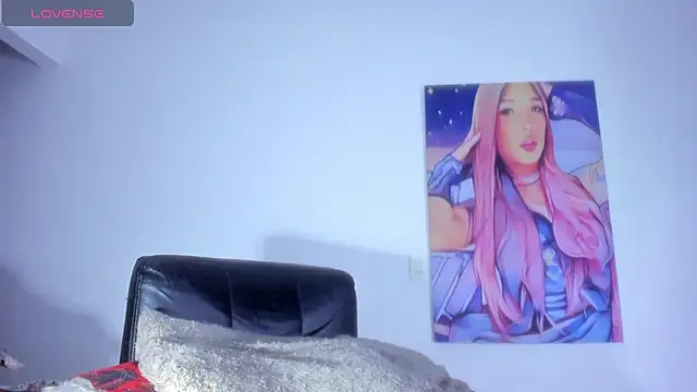 Snapshot of Kataliinasmith chatting on 10-23-25, 09:30 Kataliinasmith online show from 10-23-25, 09:30