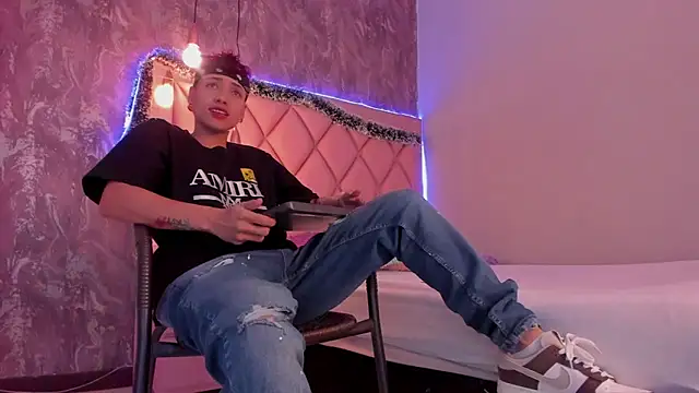 megan 100 online show from 12-26-24, 07:05