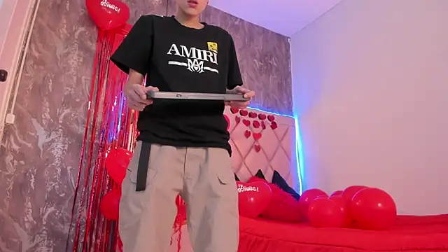 megan 100 online show from 02-15-25, 07:06