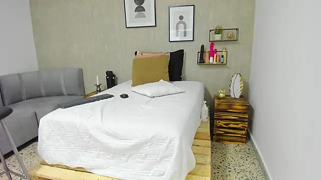 Snapshot of afrodita_martinez chatting on 02-08-25, 06:43 afrodita martinez online show from 02-08-25, 06:43