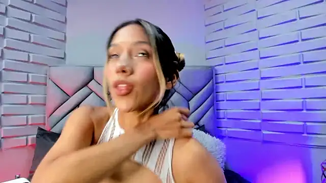 BriannaHarps online show from 03-01-25, 02:04