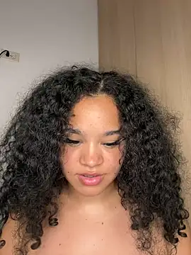 Lucy wilson5 online show from 12-17-24, 06:56