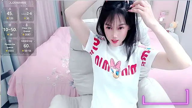 miduo520666 online show from 03-19-25, 01:40