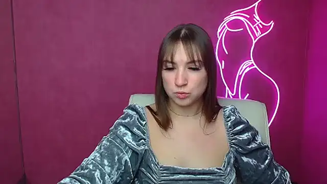 Snapshot of Evelina_GG chatting on 01-24-25, 06:35 Evelina GG online show from 01-24-25, 06:35