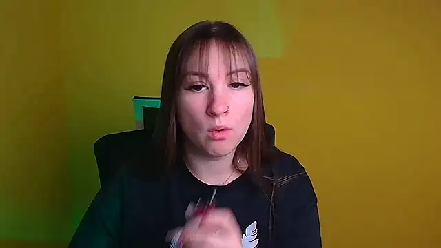 Snapshot of Evelina_GG chatting on 01-26-25, 03:47 Evelina GG online show from 01-26-25, 03:47