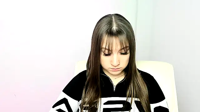 Snapshot of Evelina_GG chatting on 01-28-25, 12:22 Evelina GG online show from 01-28-25, 12:22