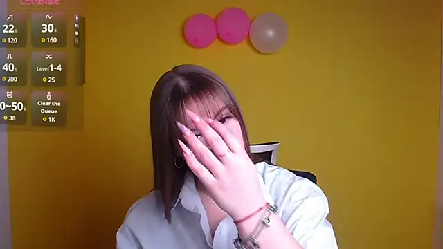 Snapshot of Evelina_GG chatting on 02-16-25, 06:43 Evelina GG online show from 02-16-25, 06:43