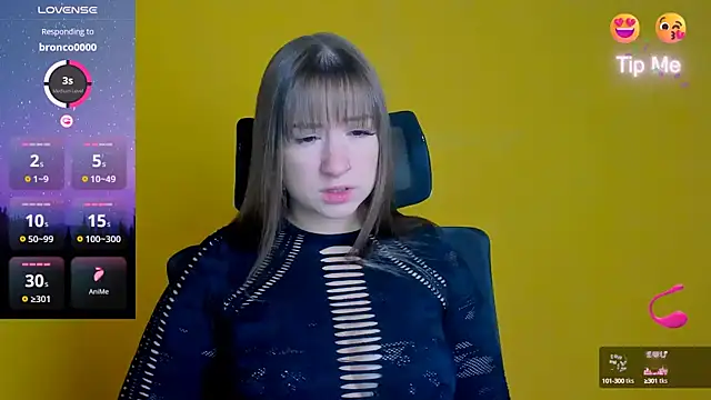 Snapshot of Evelina_GG chatting on 09-19-25, 05:53 Evelina GG online show from 09-19-25, 05:53