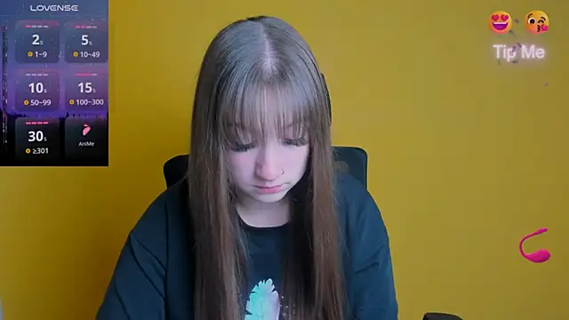 Snapshot of Evelina_GG chatting on 10-02-25, 05:36 Evelina GG online show from 10-02-25, 05:36