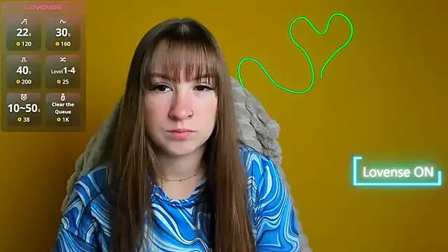 Snapshot of Evelina_GG chatting on 11-06-25, 06:25 Evelina GG online show from 11-06-25, 06:25