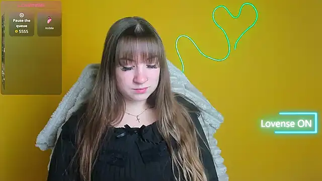 Snapshot of Evelina_GG chatting on 11-10-25, 06:45 Evelina GG online show from 11-10-25, 06:45