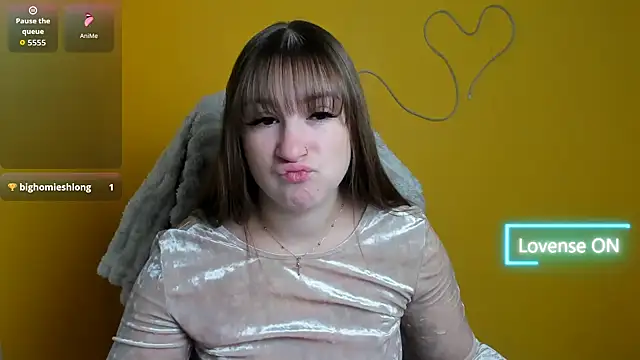 Snapshot of Evelina_GG chatting on 11-17-25, 06:41 Evelina GG online show from 11-17-25, 06:41