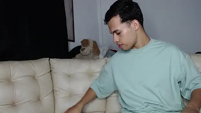 alexandra lorens online show from 10-17-25, 01:42