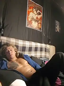 Lovely milk online show from 03-08-25, 11:07