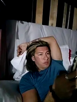 Lovely milk online show from 11-28-25, 09:39