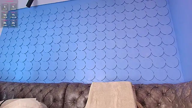 sashamonroe   online show from 09-10-25, 10:37