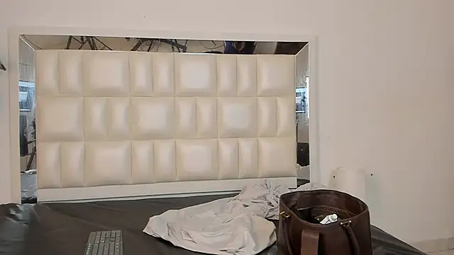 Snapshot of Alhana_pulido chatting on 12-03-24, 07:44 Alhana pulido online show from 12-03-24, 07:44