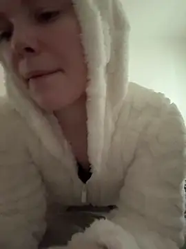 LikaBerry1 online show from 01-28-25, 10:02