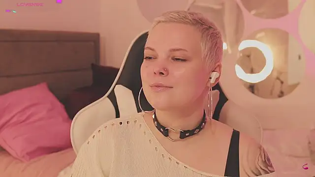 LikaBerry1 online show from 01-18-26, 01:04