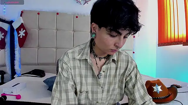 ZuryRamirez  online show from 12-13-24, 07:32