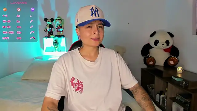 ZuryRamirez  online show from 05-22-26, 08:03