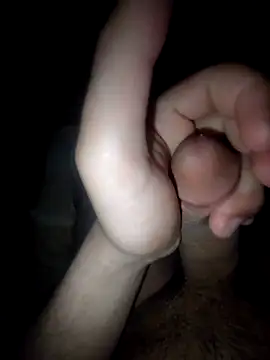 Snapshot of ch___ro69 chatting on 02-10-26, 02:37 ch ro69 online show from 02-10-26, 02:37