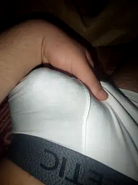 Snapshot of ch___ro69 chatting on 02-28-26, 08:32 ch ro69 online show from 02-28-26, 08:32